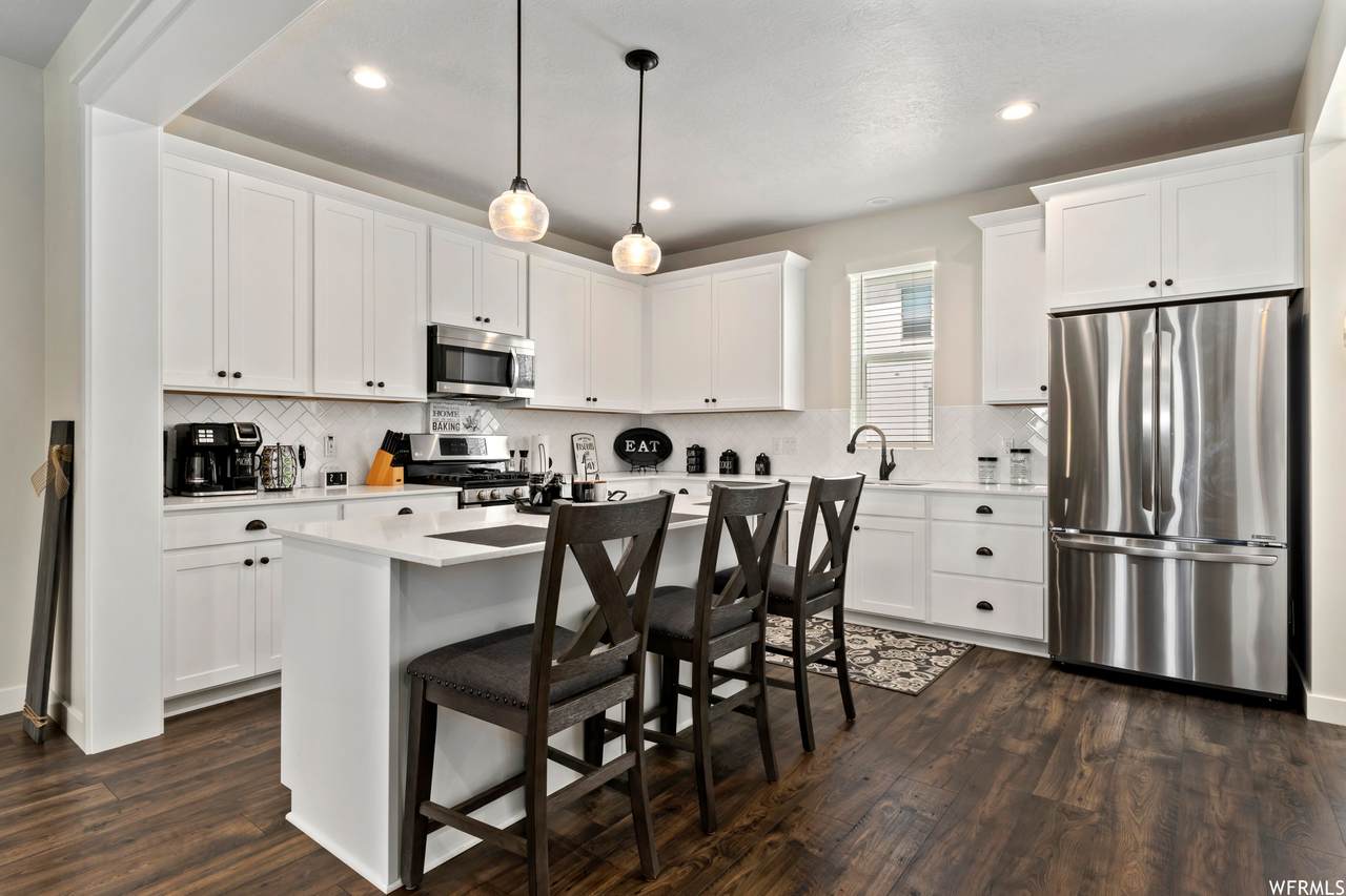 775 Midtown Ln - Photo 1