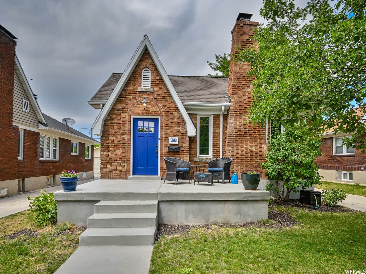 739 Bryan Ave - Photo 1