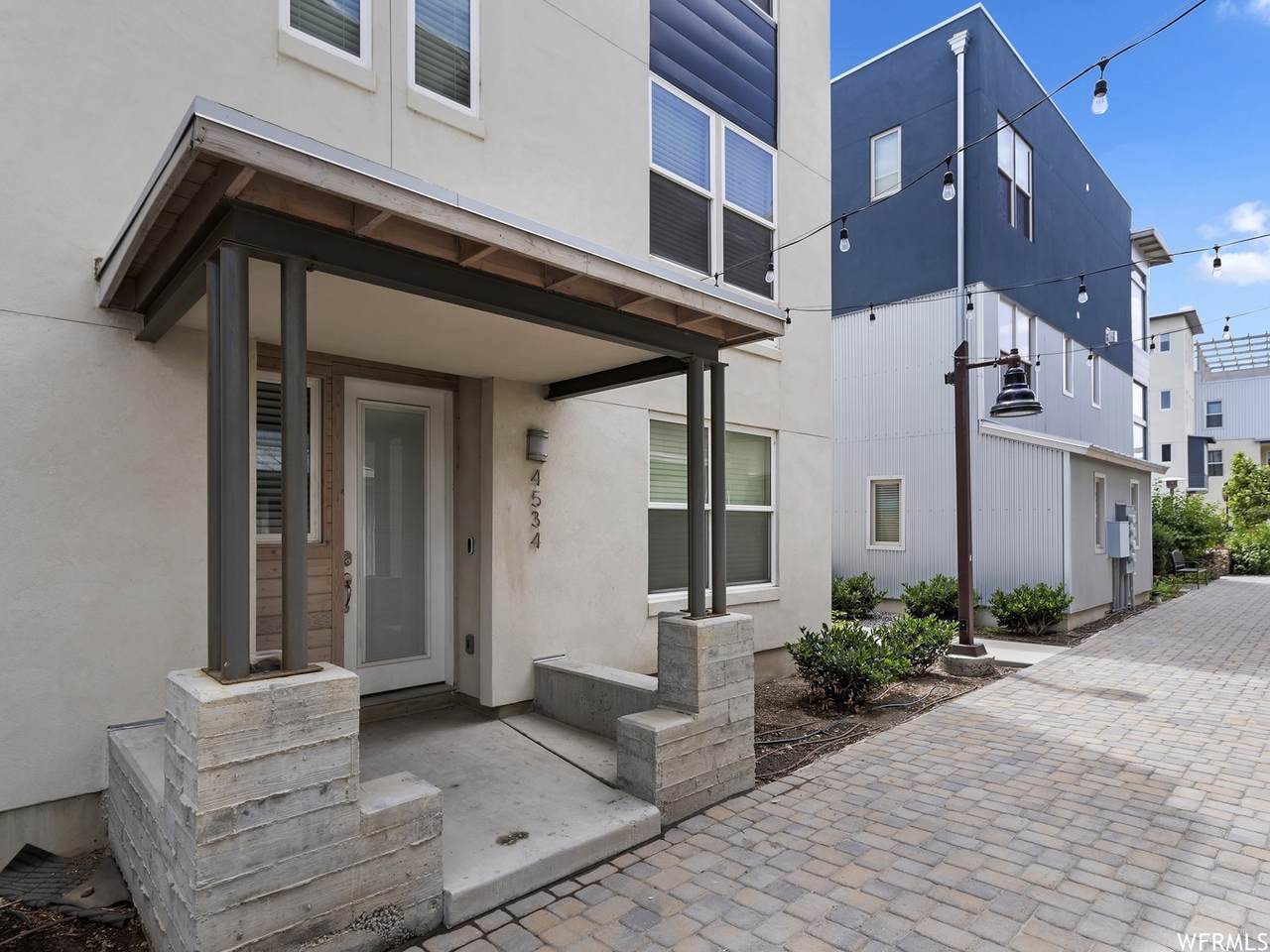 4534 Daybreak Rim Way - Photo 1