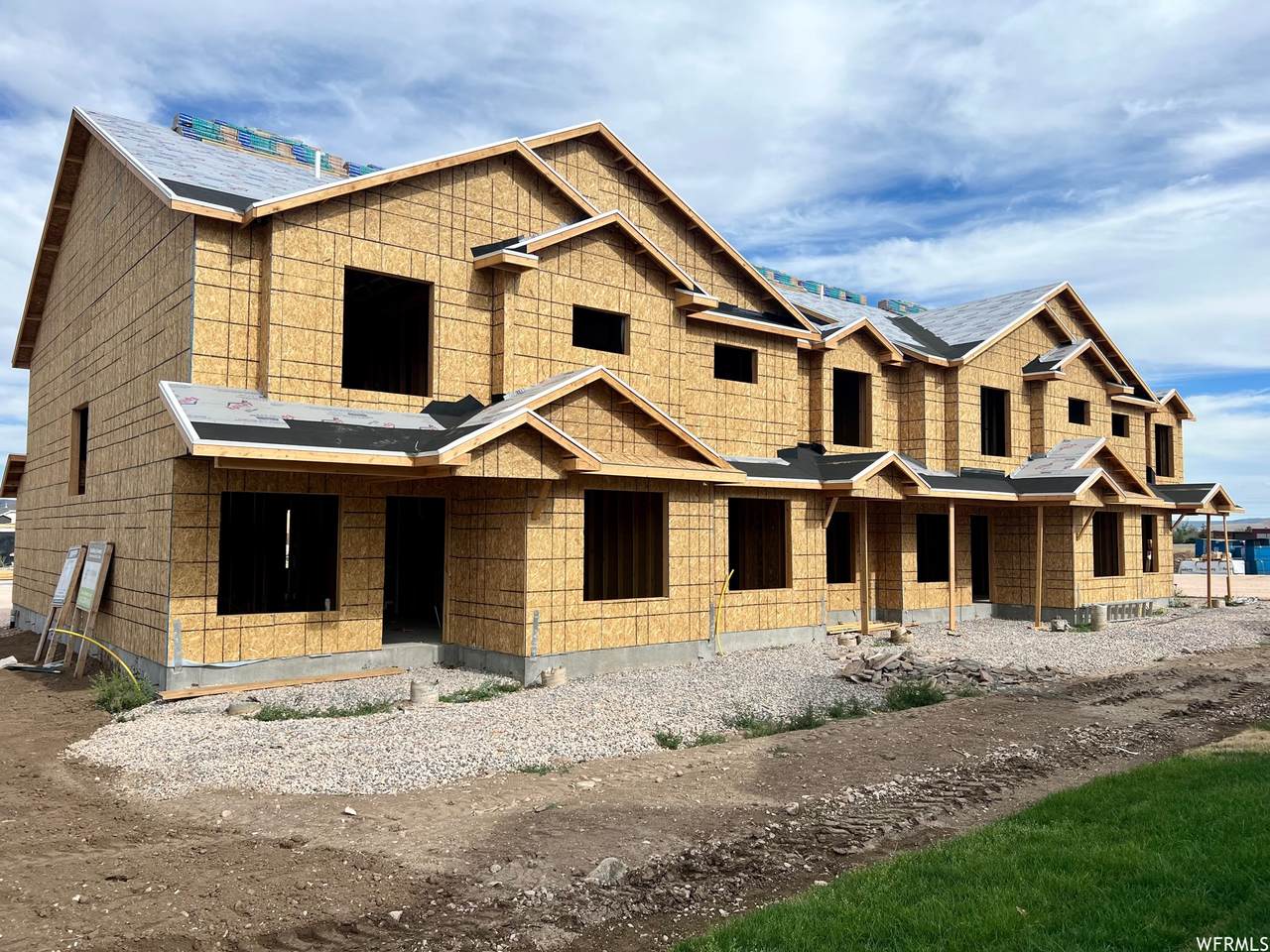 238 Seasons Ln - Photo 1