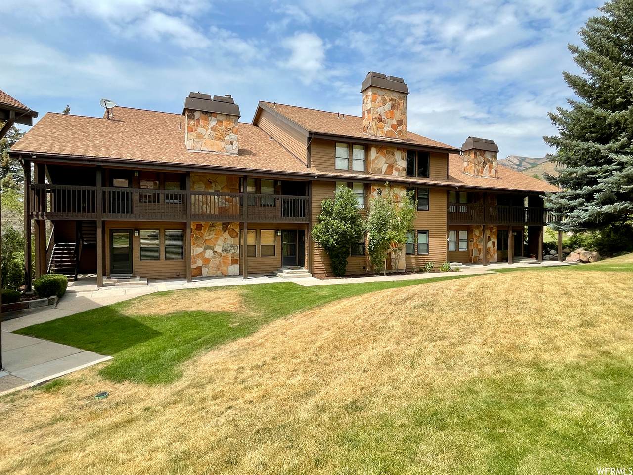 3615 Wolf Creek Dr - Photo 1
