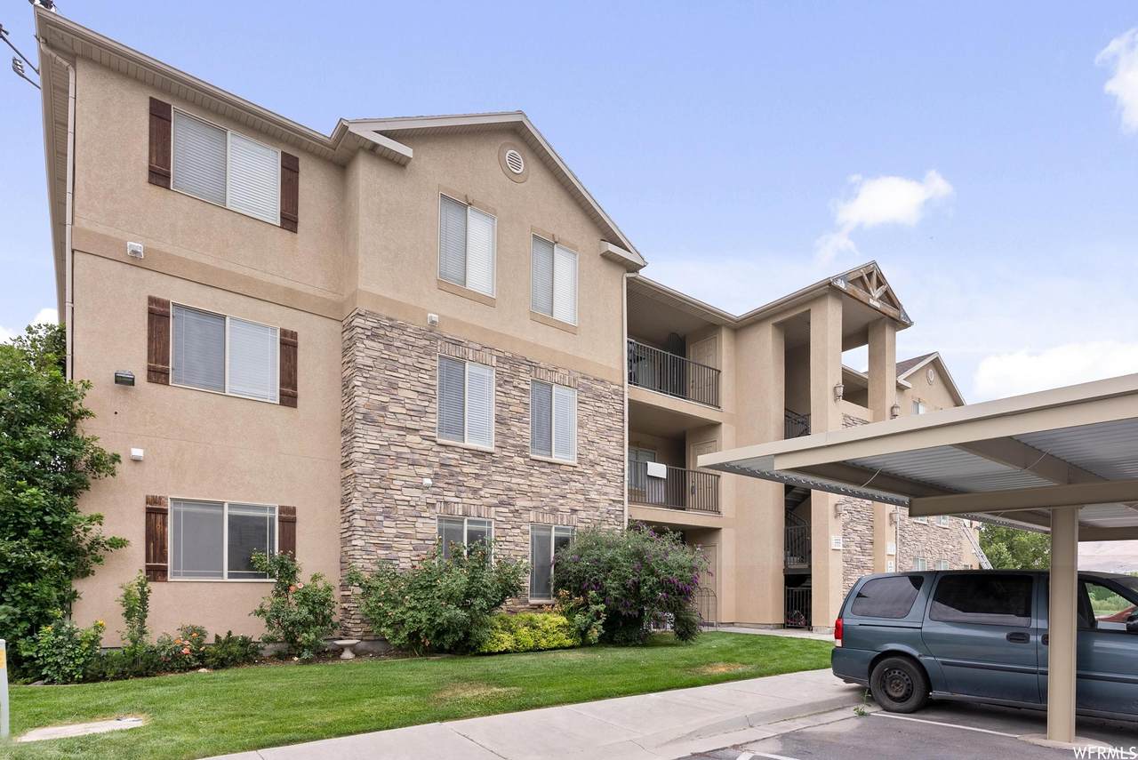 3555 Rock Creek Rd - Photo 1