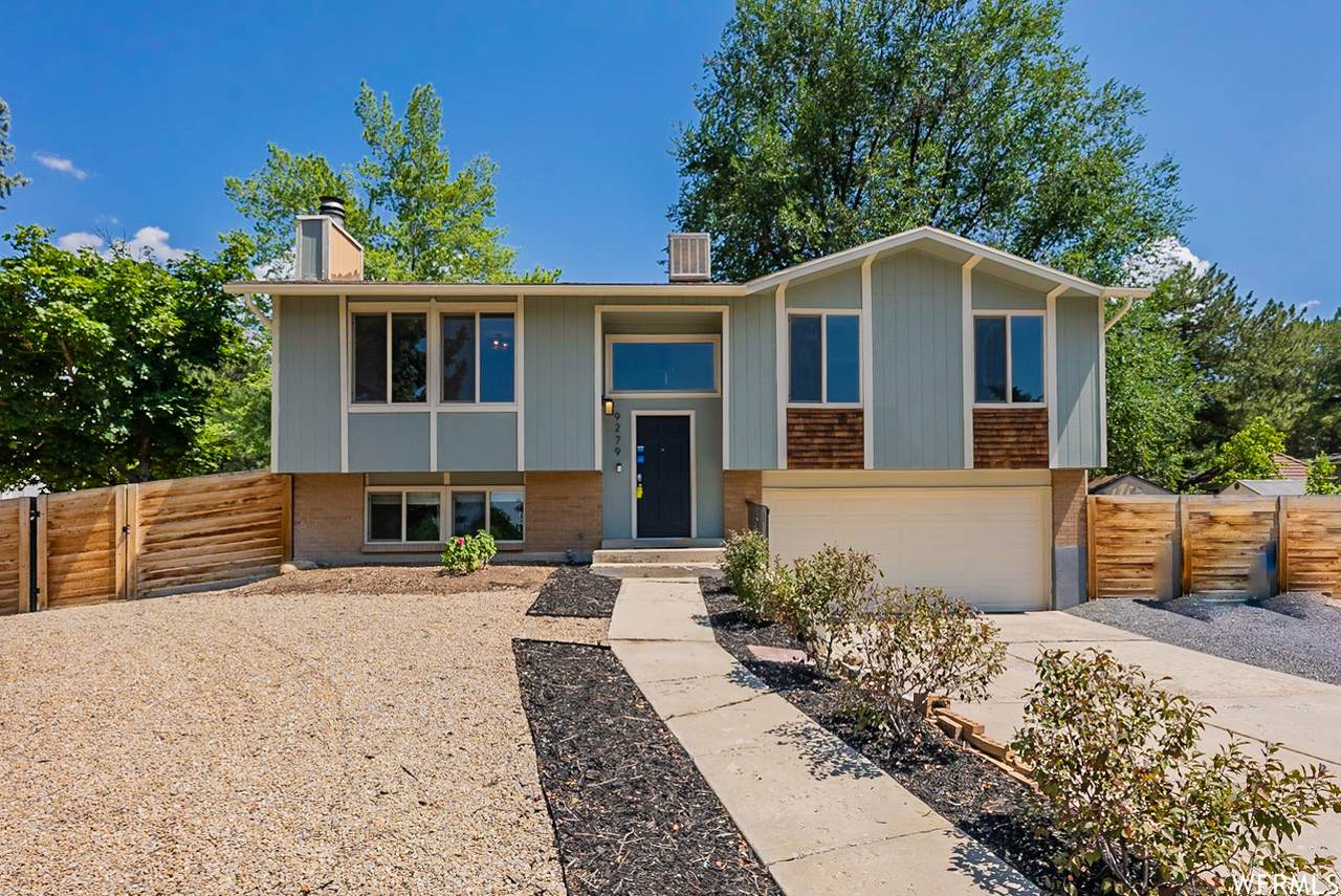 9279 Peacock Dr - Photo 1