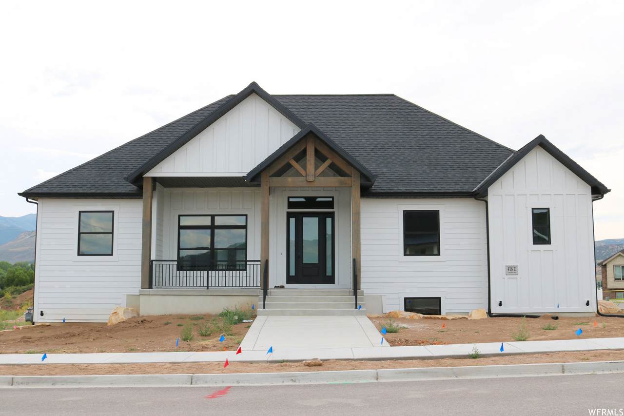 418 Creekside Way - Photo 1