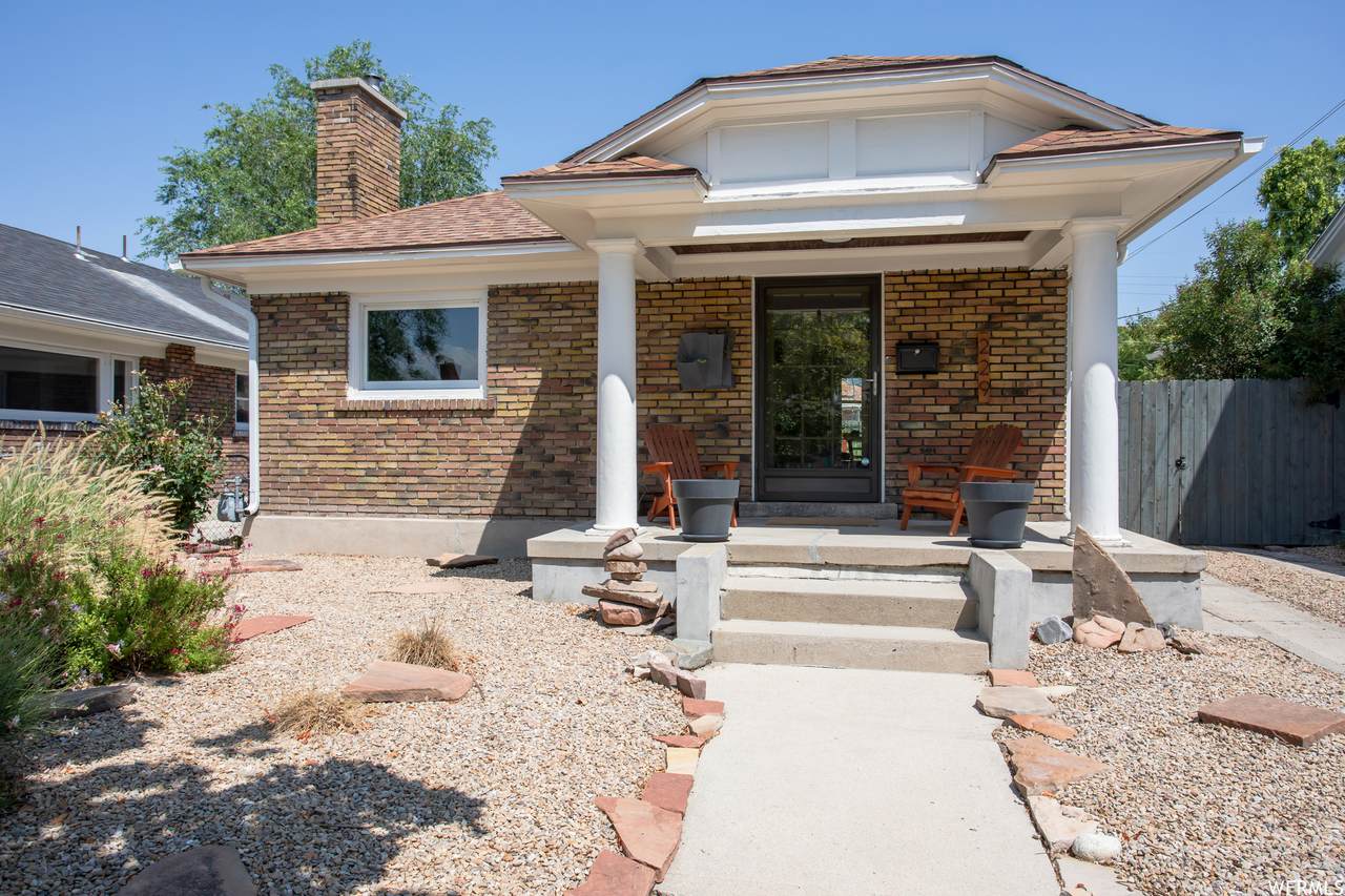 229 Ramona Ave - Photo 1