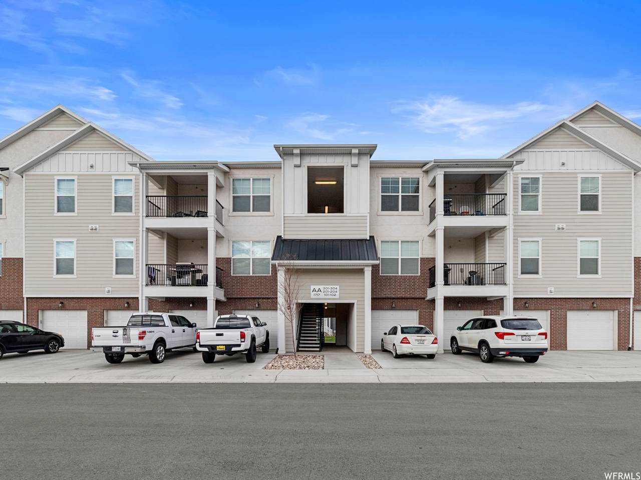 1717 Exchange Park Rd - Photo 1