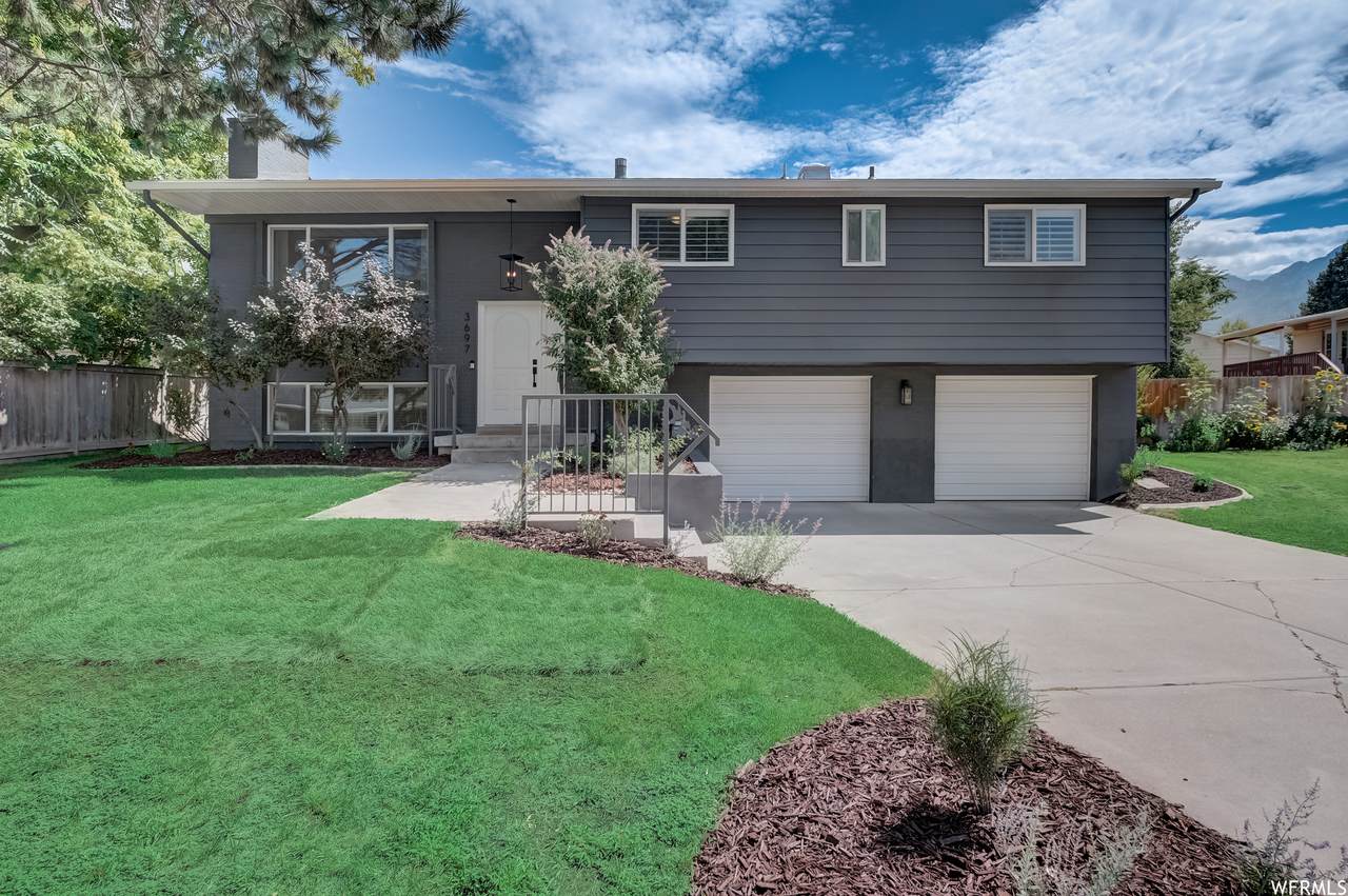 3697 Greenbriar Way - Photo 1