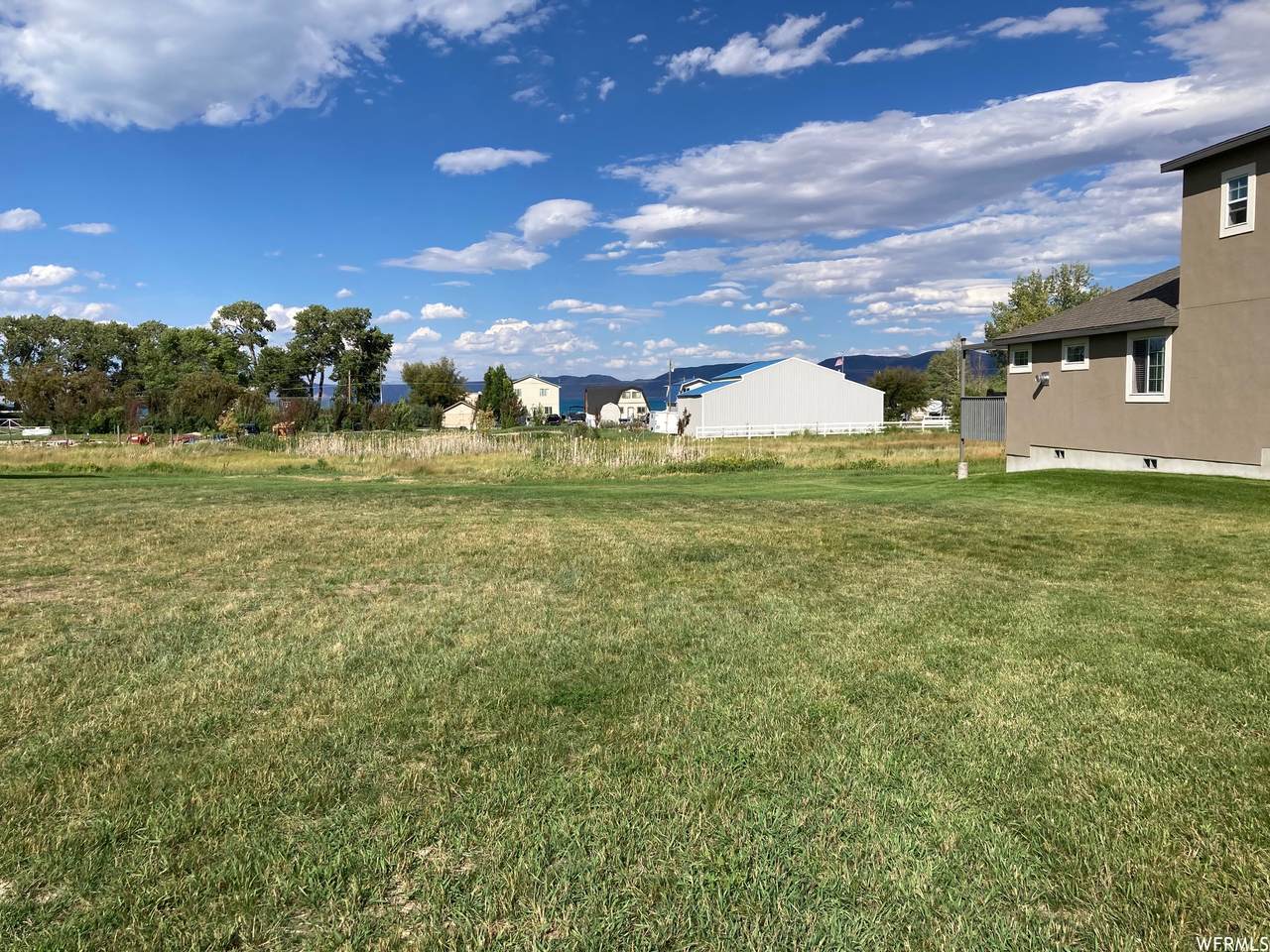 1916 Lake Cottage Dr - Photo 1
