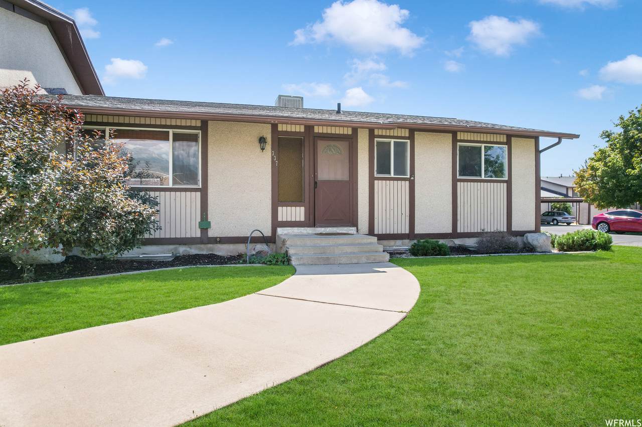 337 Birchwood Dr - Photo 1