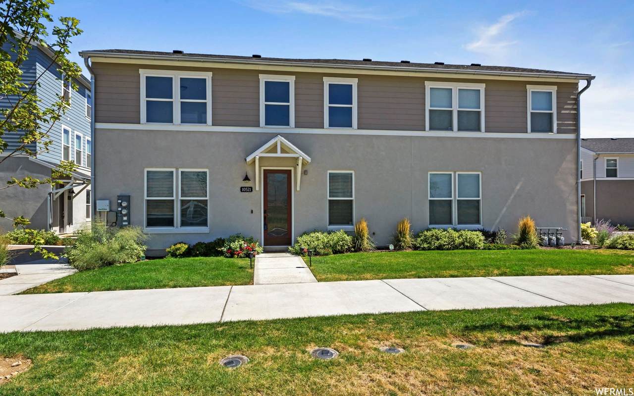 10521 Liv Way - Photo 1