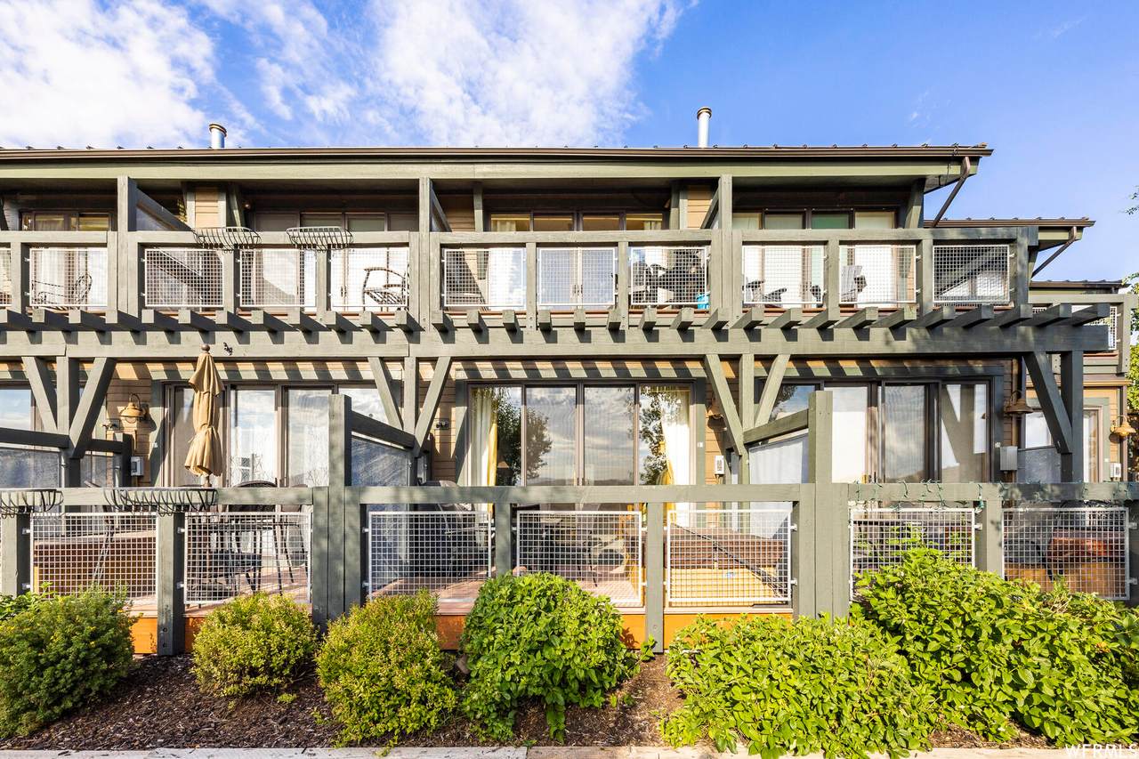 6150 Park Ln - Photo 1