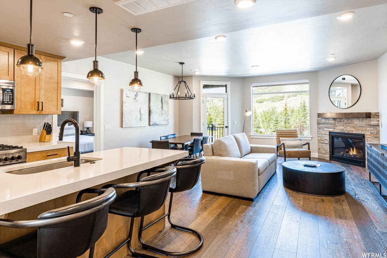 909 Peace Tree Trl - Photo 1