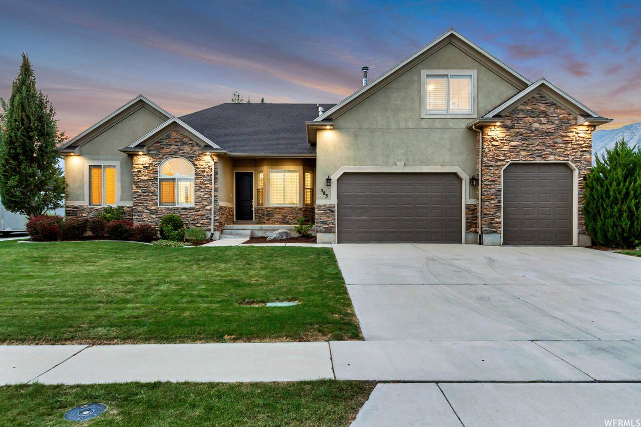583 Blackhawk Ln - Photo 1