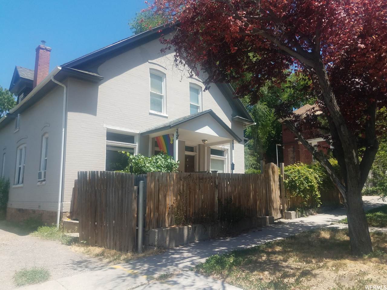 222 700 - Photo 1