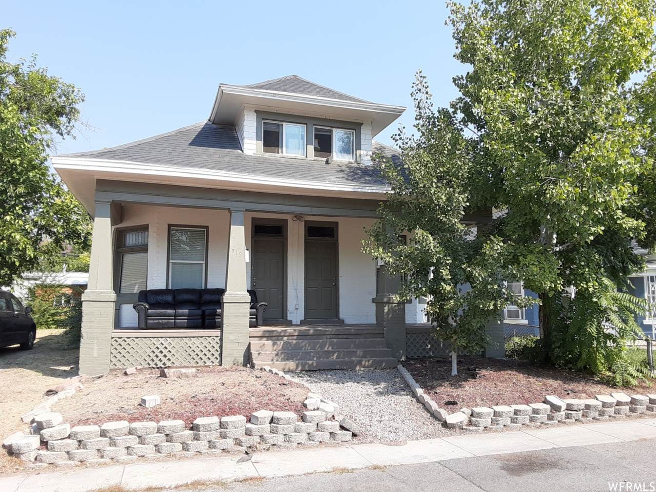 519 Lowell Ave - Photo 1