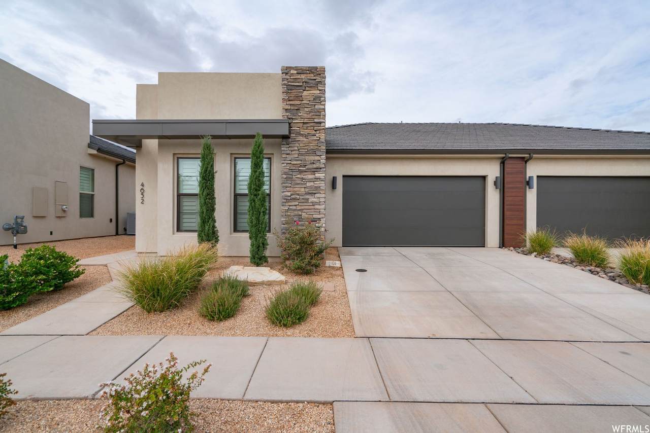 4652 Martin Dr - Photo 1