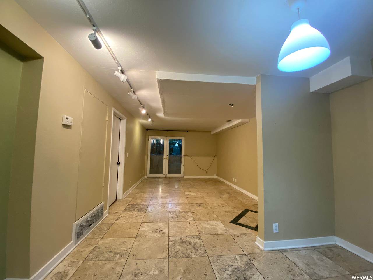 2270 4500 - Photo 1
