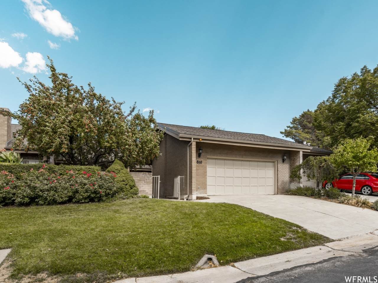 810 Northpoint Dr - Photo 1