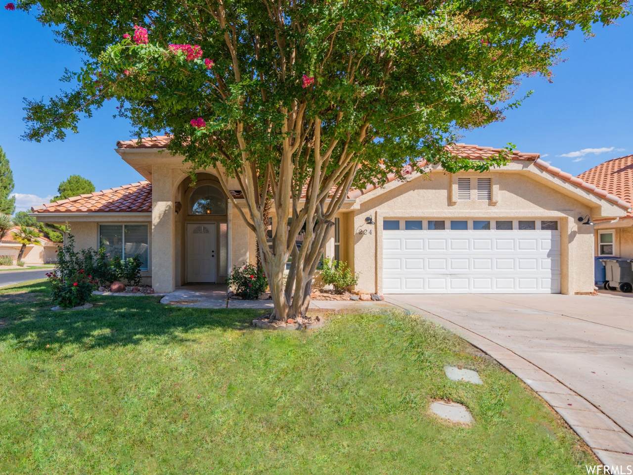1165 Indian Dr - Photo 1