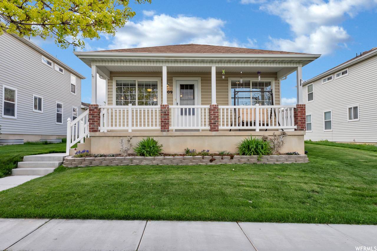 7909 Weeping Ash Dr - Photo 1