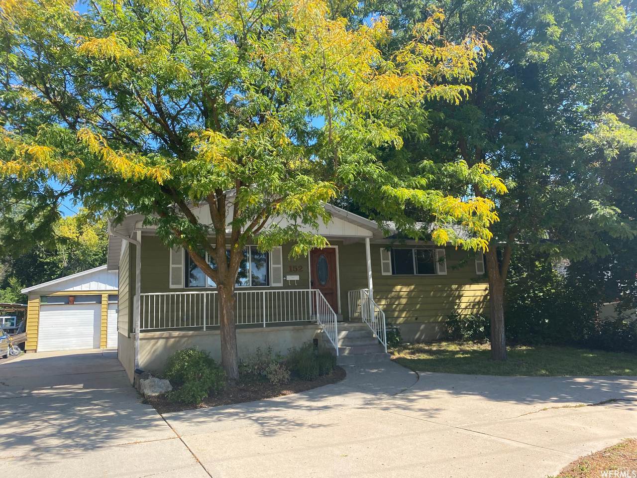 152 Preston Ave - Photo 1