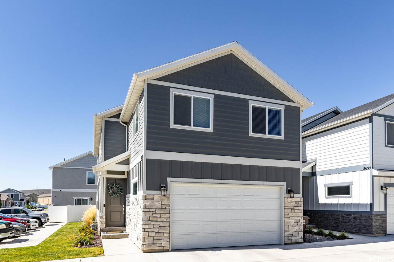 8687 Pebble Aly - Photo 1
