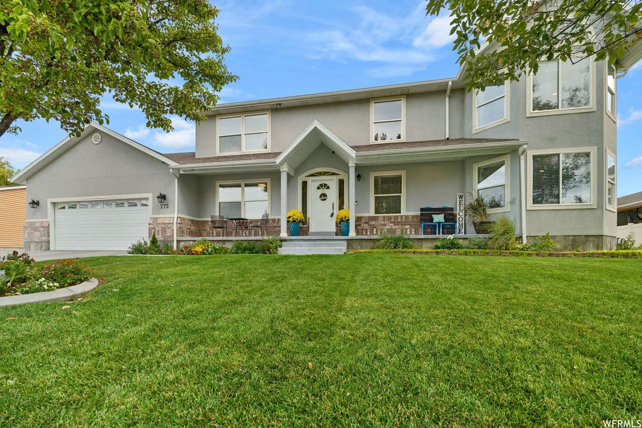 775 Lakeview Dr - Photo 1