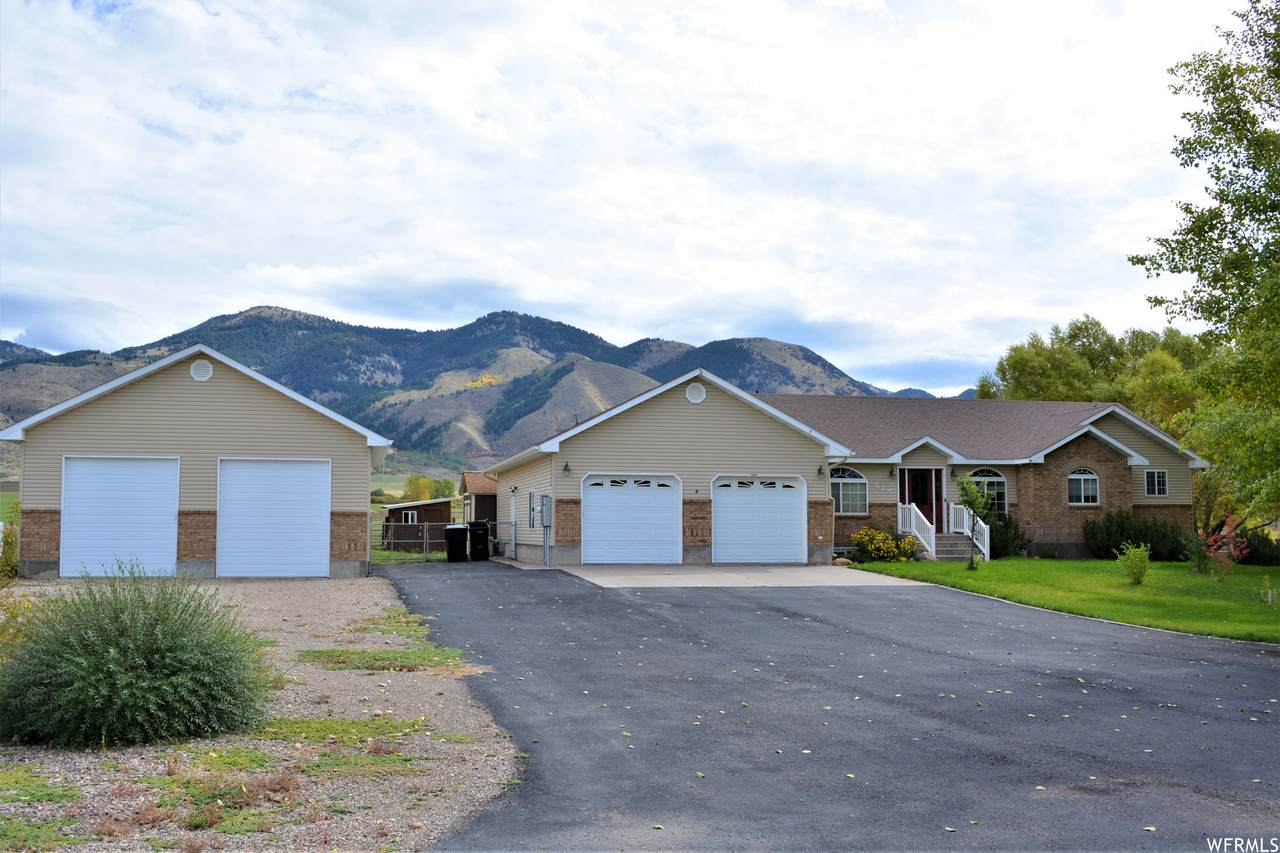 518 Maple Rd - Photo 1
