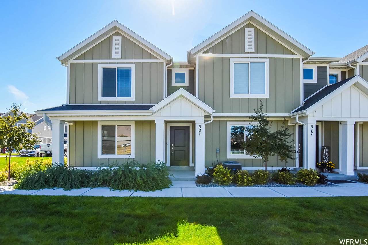 581 Hal St - Photo 1