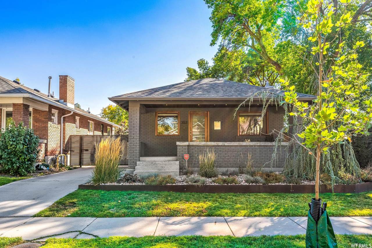 352 Herbert Ave - Photo 1