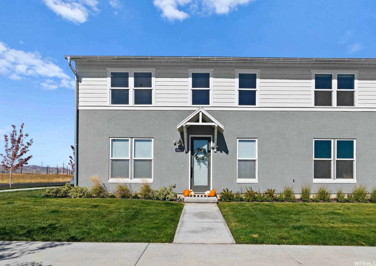 5532 Burntside Ave - Photo 1