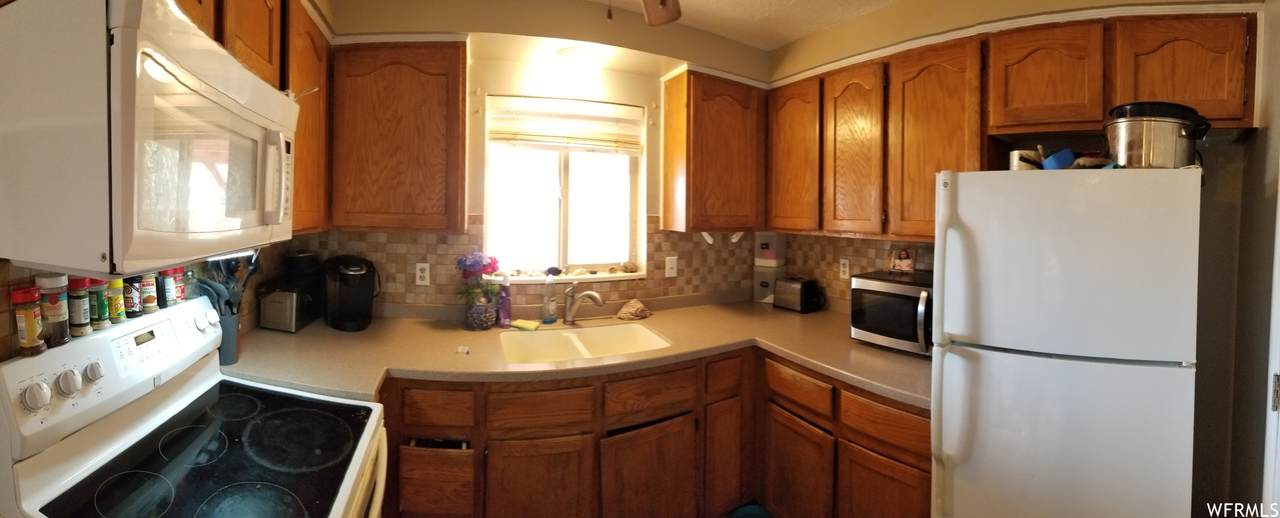 3969 Arabian Way - Photo 1