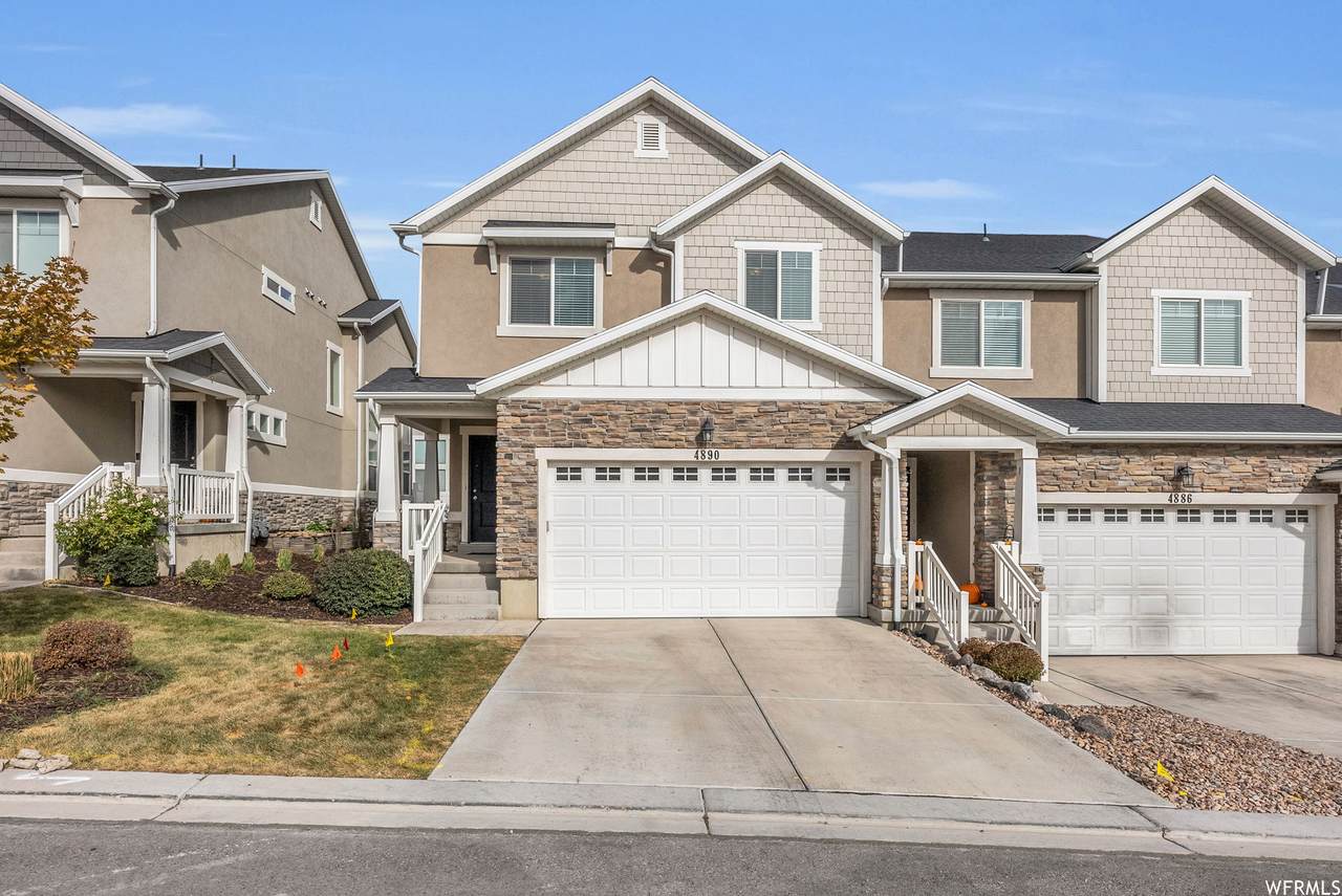 4890 Spire Way - Photo 1