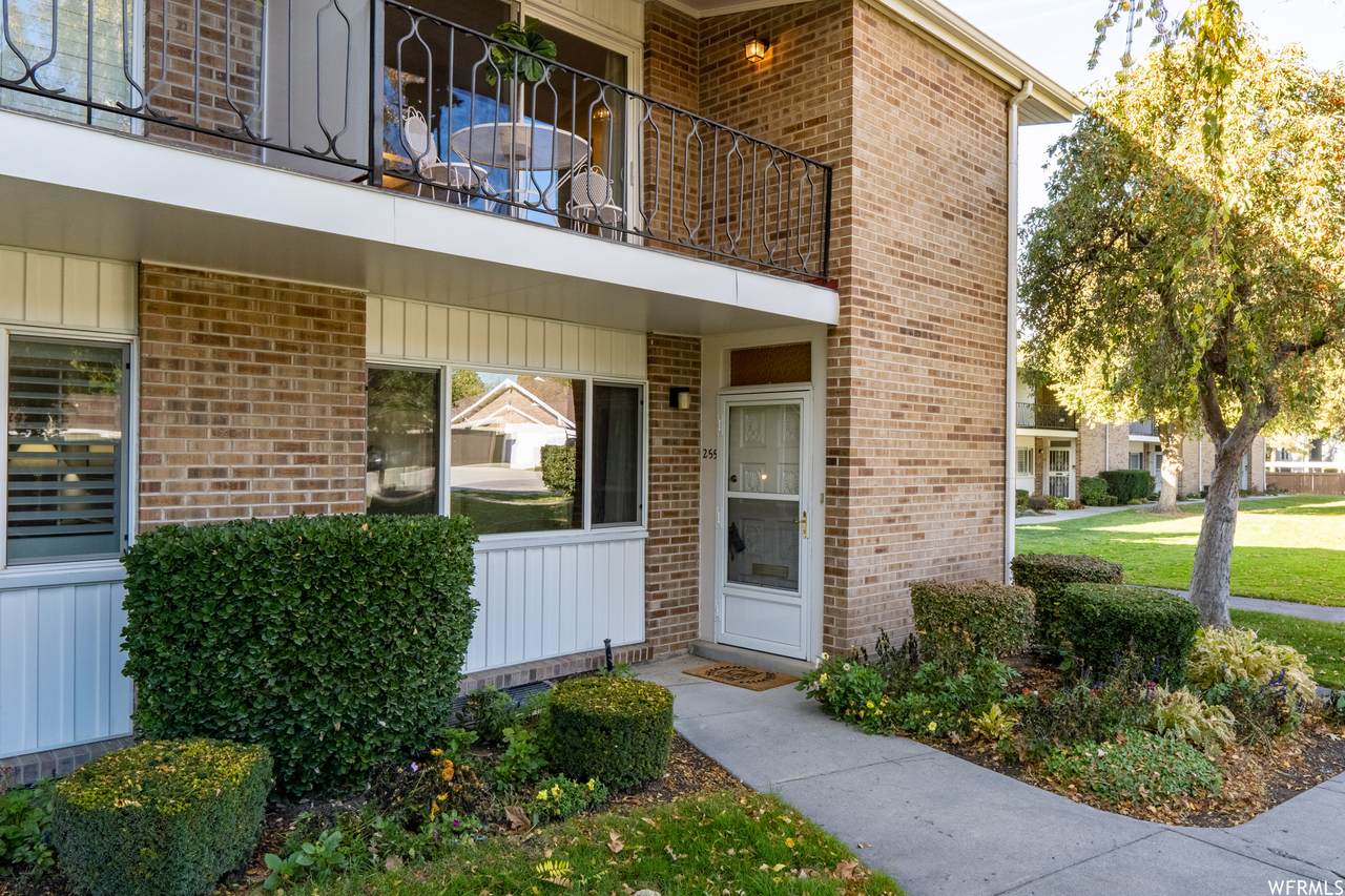 841 Three Fountains Dr - Photo 1