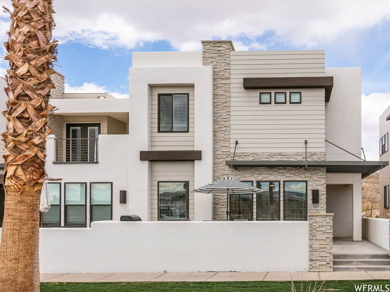 707 Akoya Pearl St - Photo 1