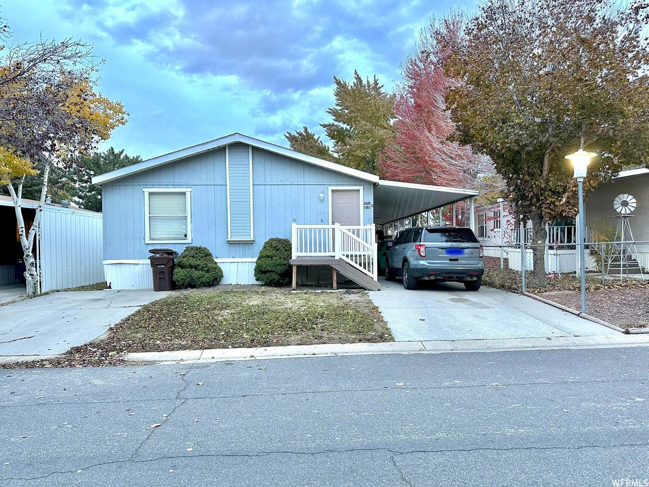 267 Crescent Pkwy - Photo 1