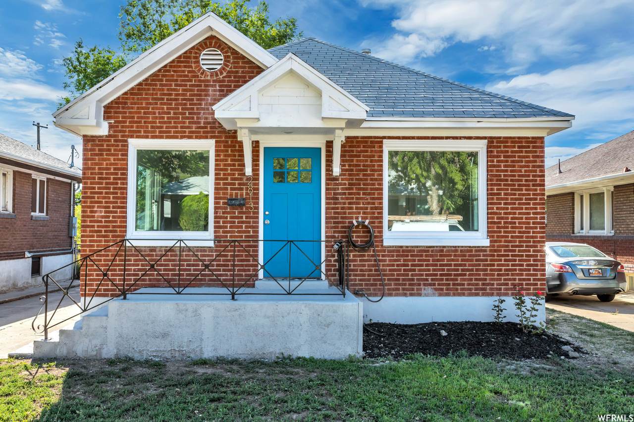 2813 Fowler Ave - Photo 1
