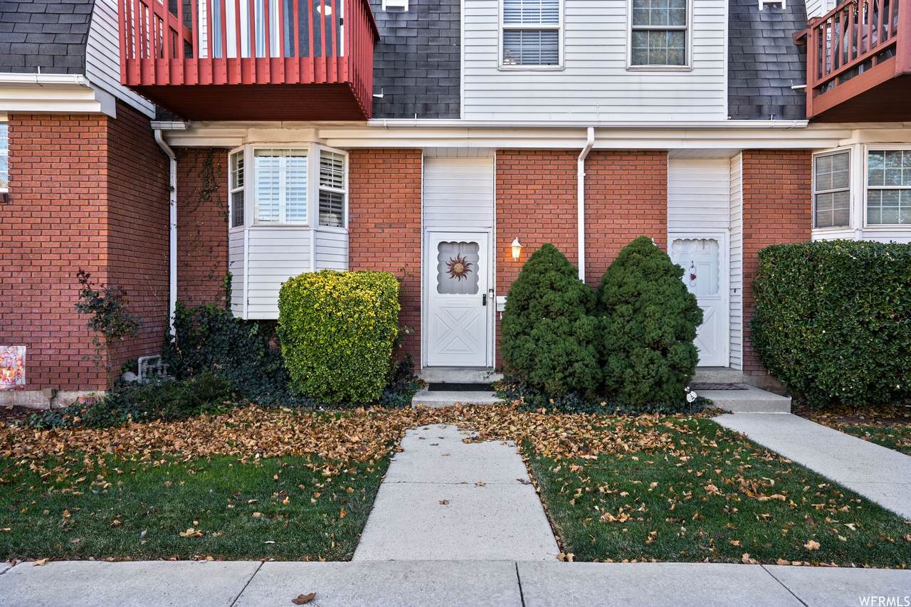 664 Williamsburg Park Cir - Photo 1