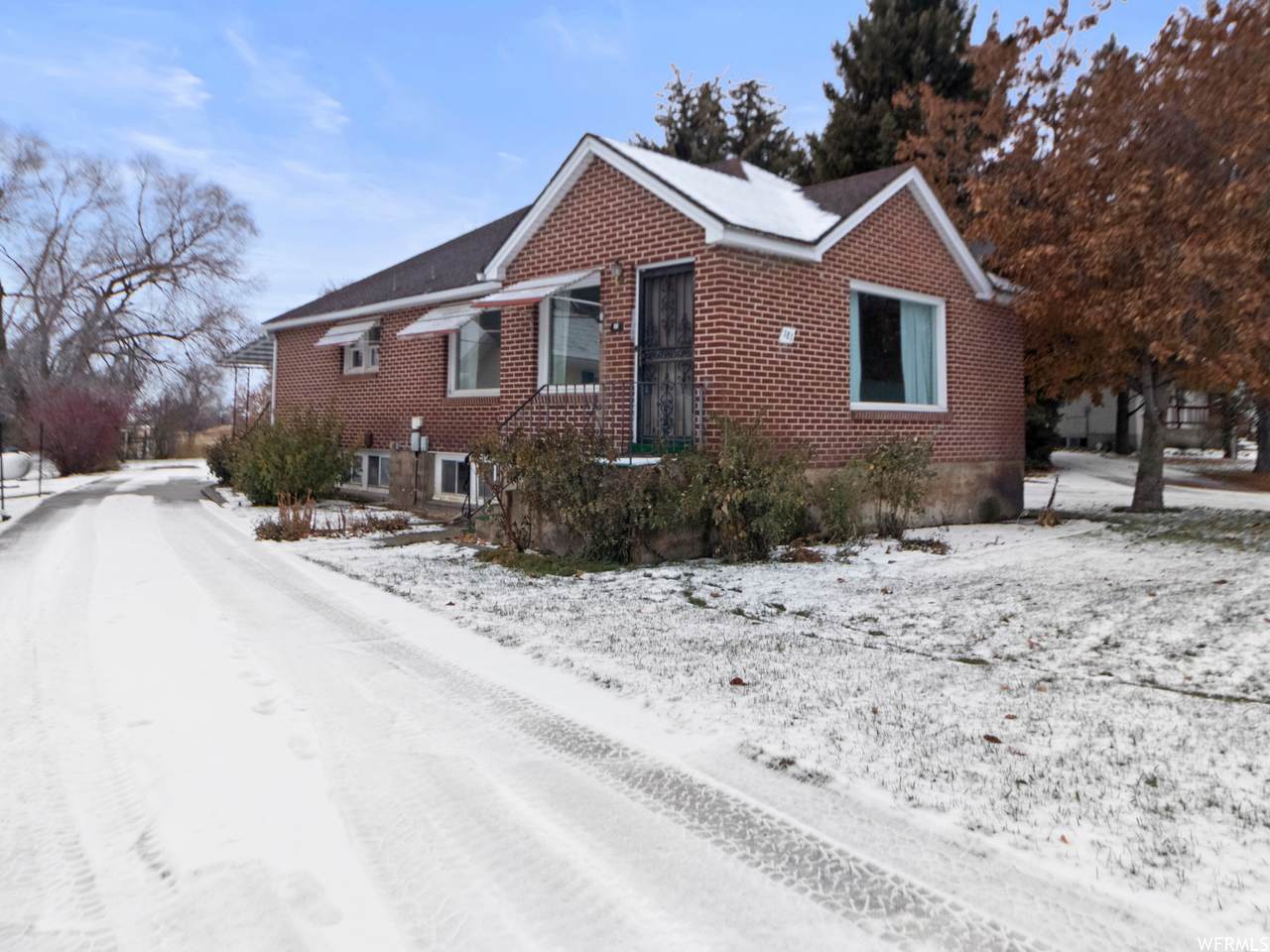 181 Bannock St - Photo 1