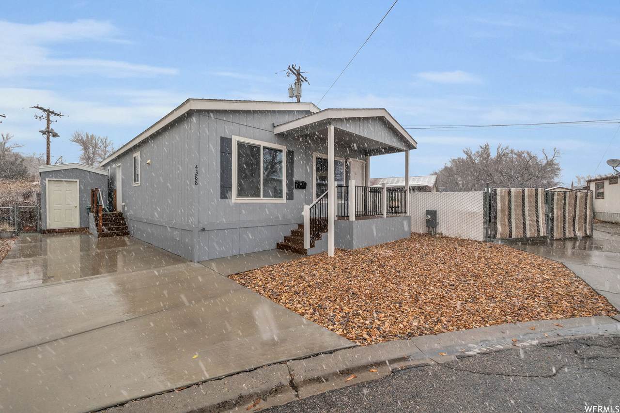 4388 Pan American Dr - Photo 1