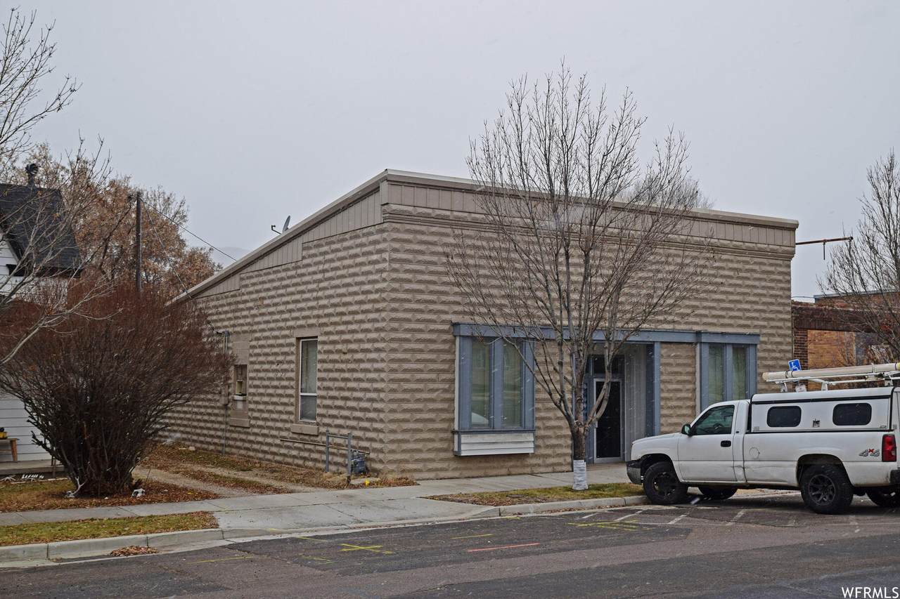 60 Main St - Photo 1