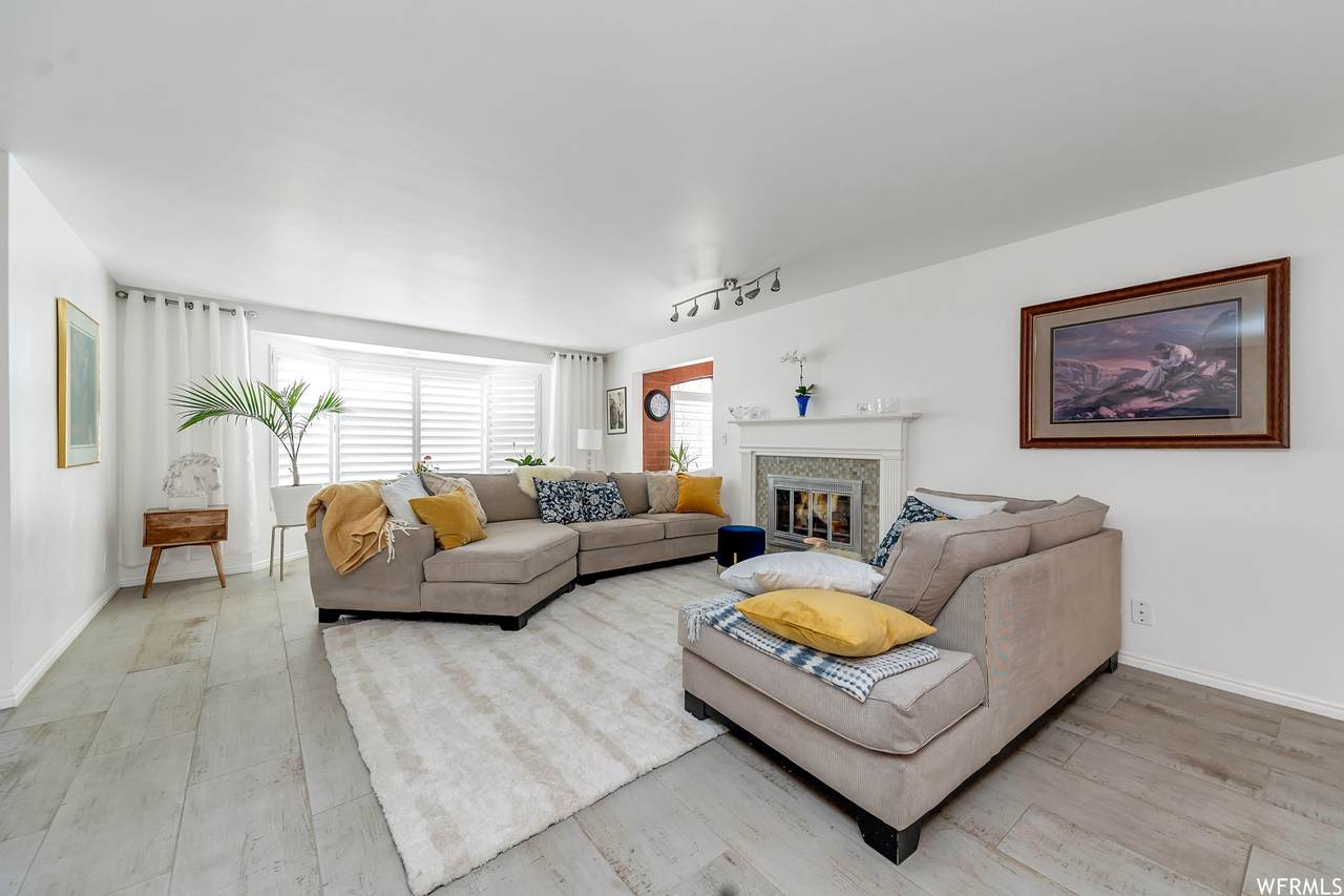 171 Third Ave - Photo 1