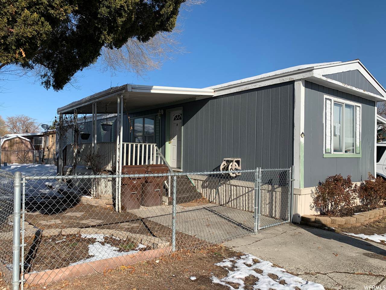 1286 Bluebird St - Photo 1