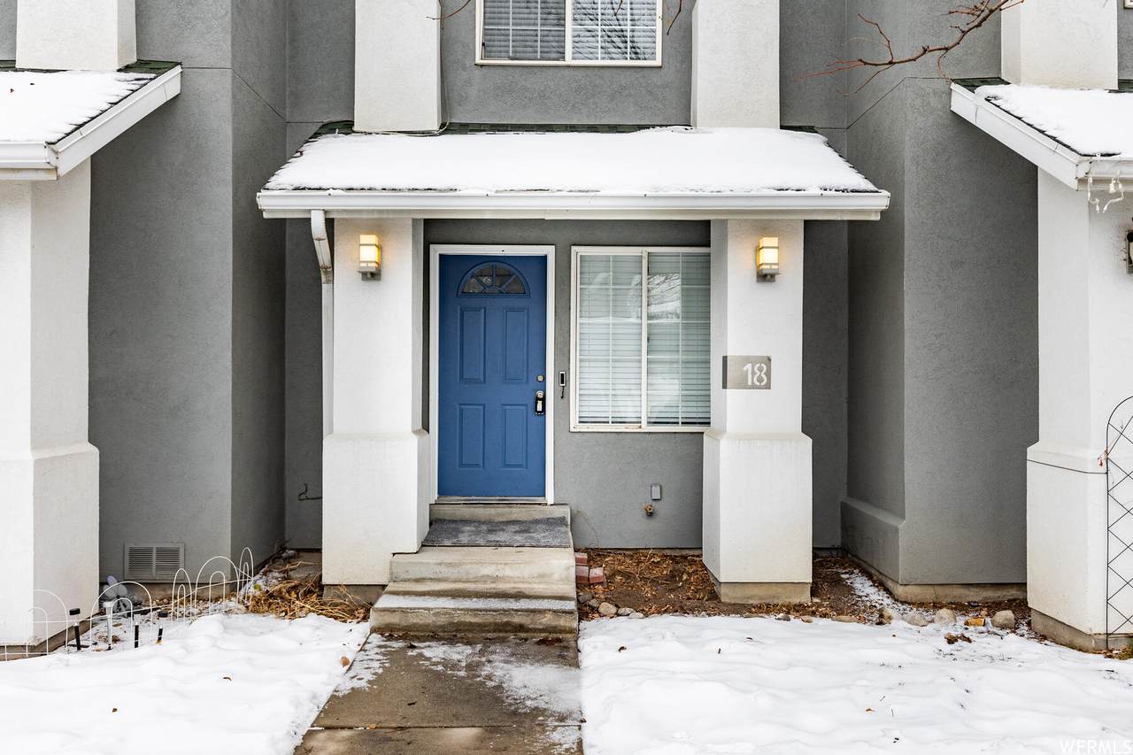 475 Redwood Rd - Photo 1