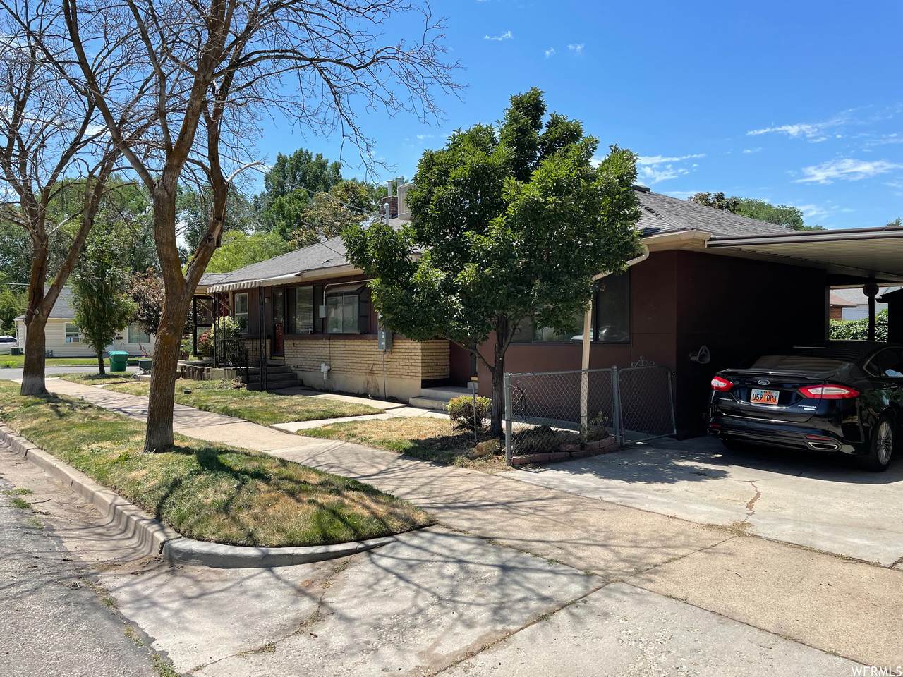 486 15TH St - Photo 1
