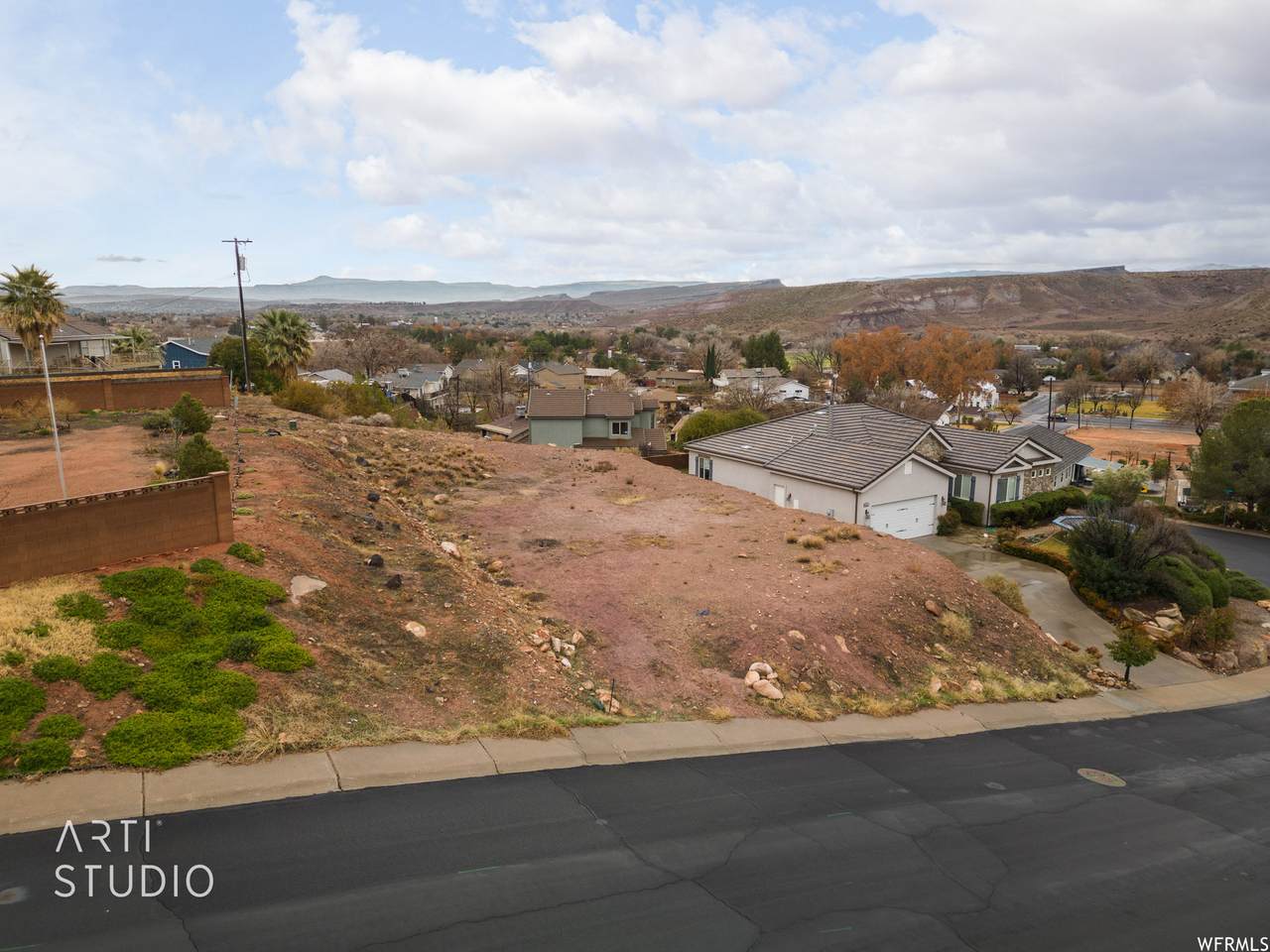 1308 Heights Dr - Photo 1