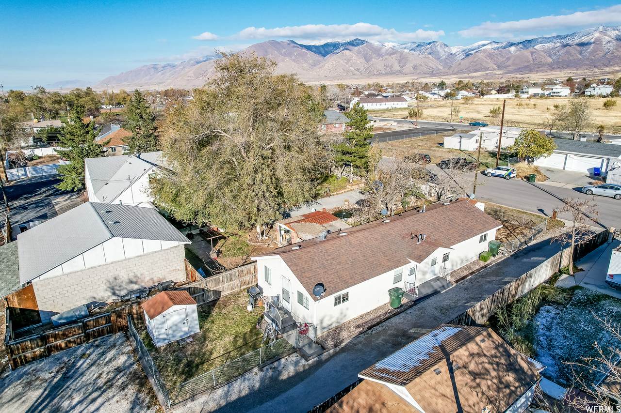 257 6TH STREET St - Photo 1