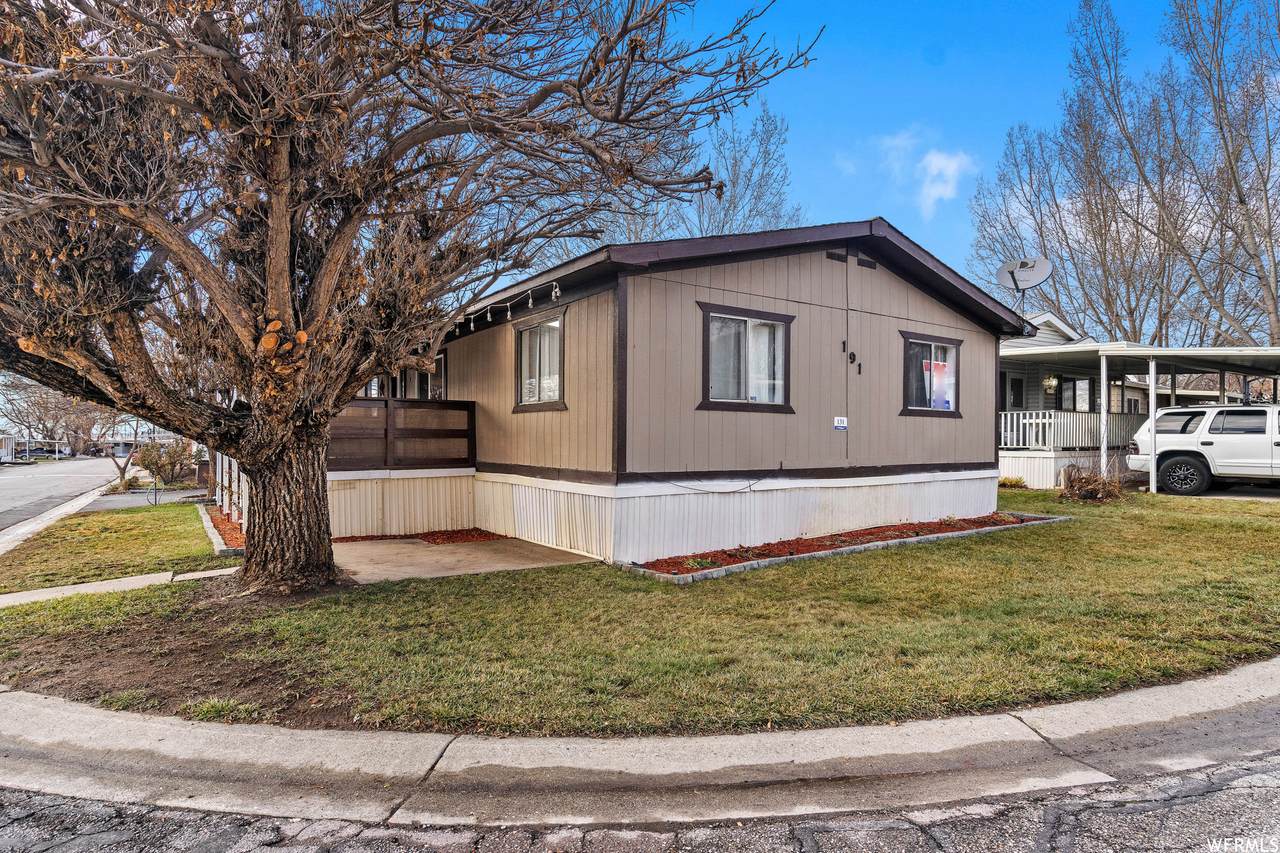191 Guenevere St - Photo 1