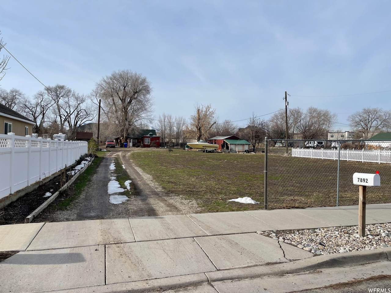 7892 2200 - Photo 1
