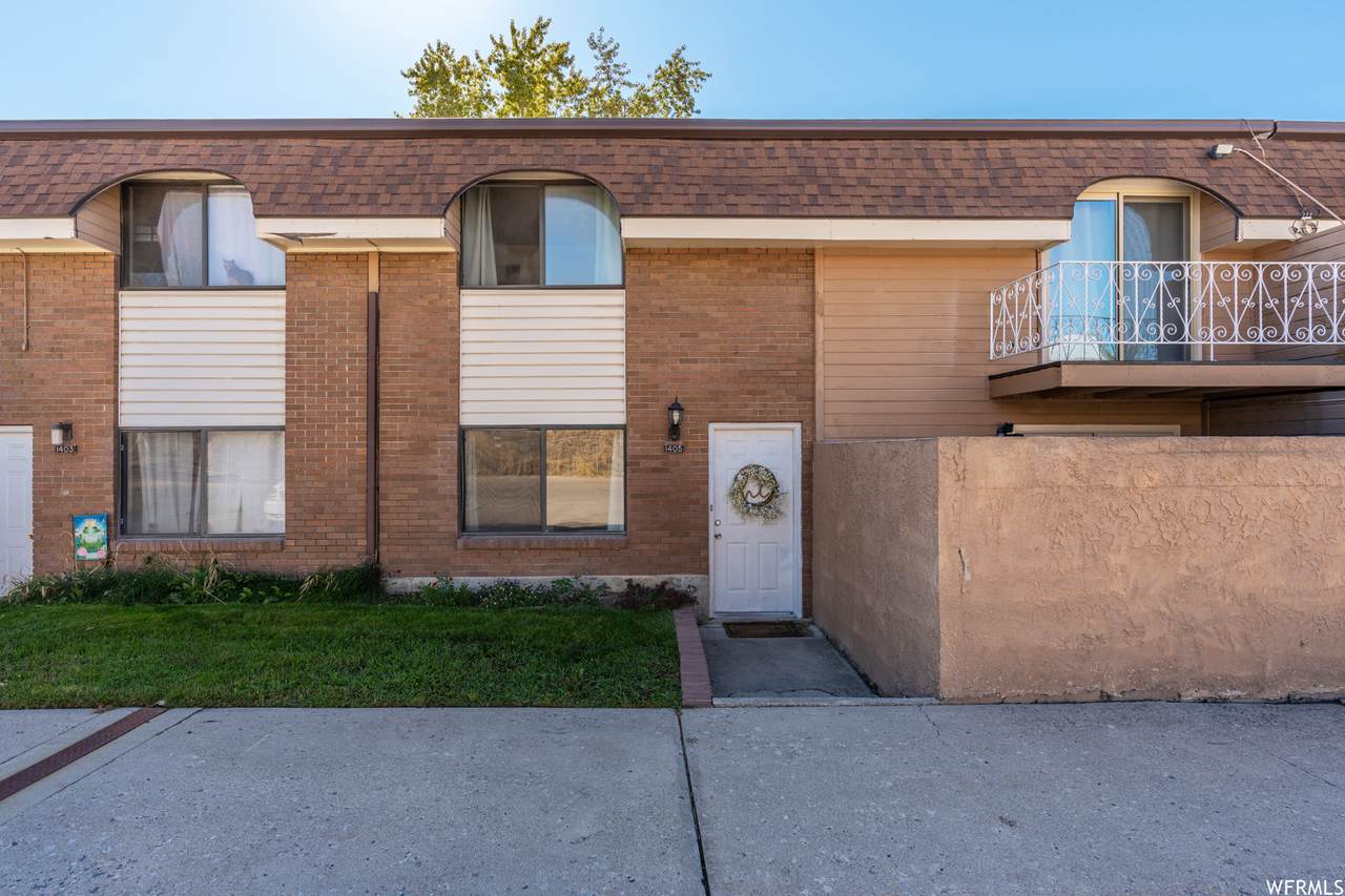1405 Arthur Dr - Photo 1